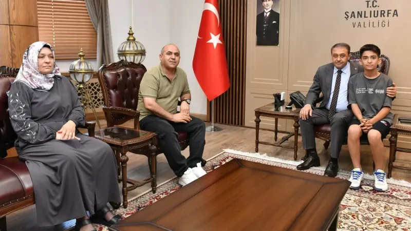 15 Temmuz şehidi Halil İbrahim’in ailesi Şanlıurfa Valiliği'ni ziyaret etti