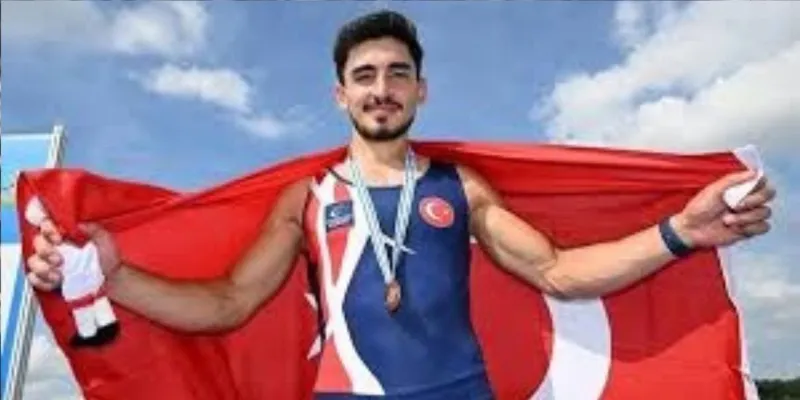 Halil Kaan Köroğlu Çin'de! Altın Madalyalı Kürekçimiz Şampiyonada!