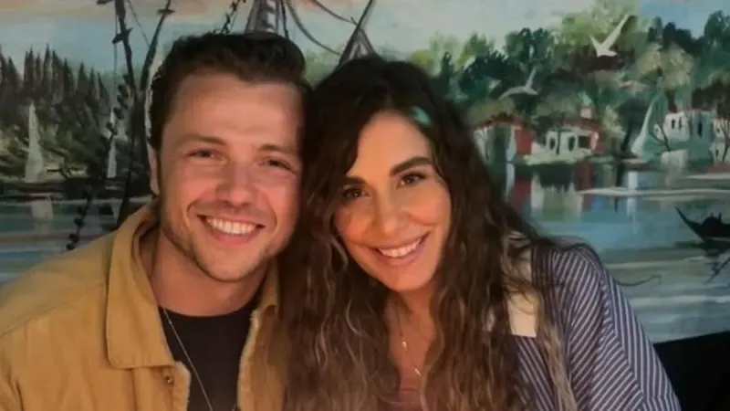 Tolga Sarıtaş'tan Bebek Ali'yle İlk Poz! Görenler Şoke Oldu!