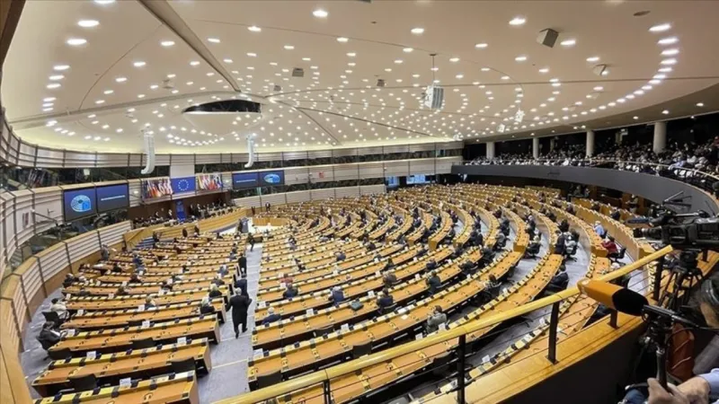 Beş Avrupa Birliği Milletvekilinin dokunulmazlığı kaldırılmak talebiyle hukuk komisyonuna gönderildi