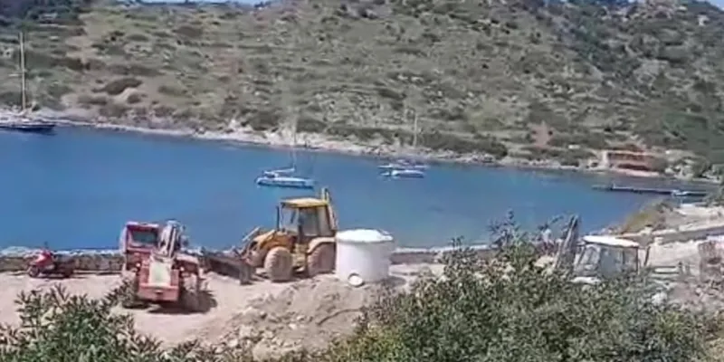 Knidos'ta Skandal! 2000 Yıllık Antik Kent İş Makinesiyle Mi Kazılıyor?