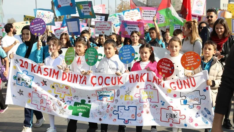 Bursa'da Çocuk Hakları Festivali düzenlendi