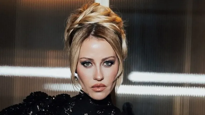 Derya Uluğ'a Şanlıurfa konserinde saldırı! O anları böyle paylaştı