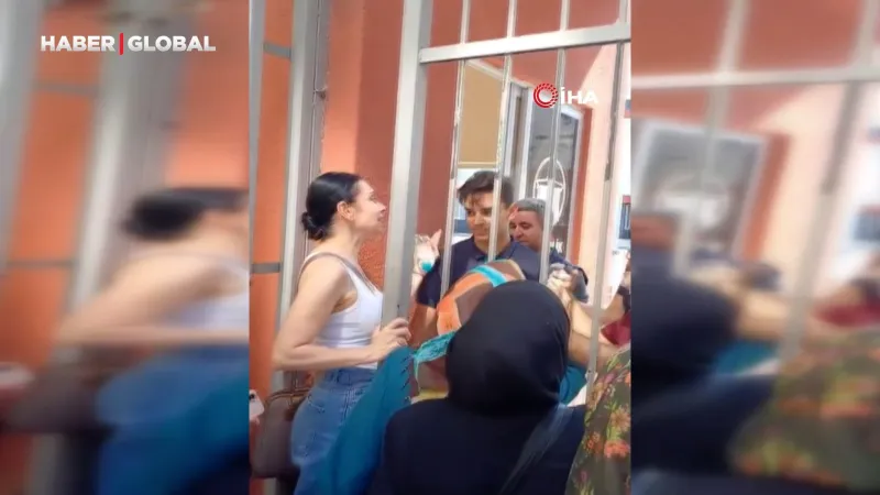 Esenyurt'ta öğrenci sınava bir dakika ile geç kaldı, bir yılı gitti