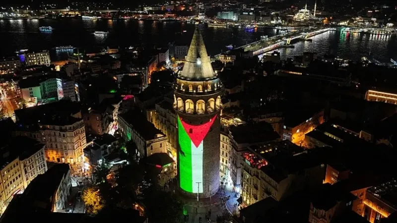 Galata Kulesi'nde Filistin Bayrağı! İstanbul'dan Anlamlı Destek