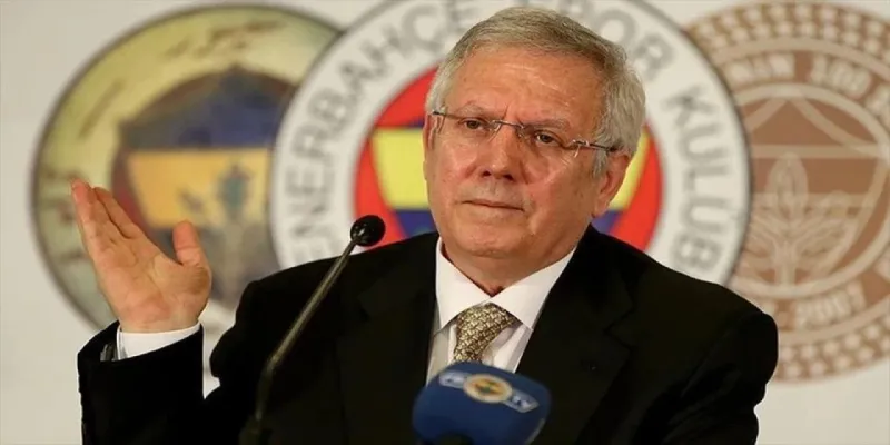 "Galatasaray Fenerbahçe'ye dua etsin! Aziz Yıldırım'a yakıştıramadım"