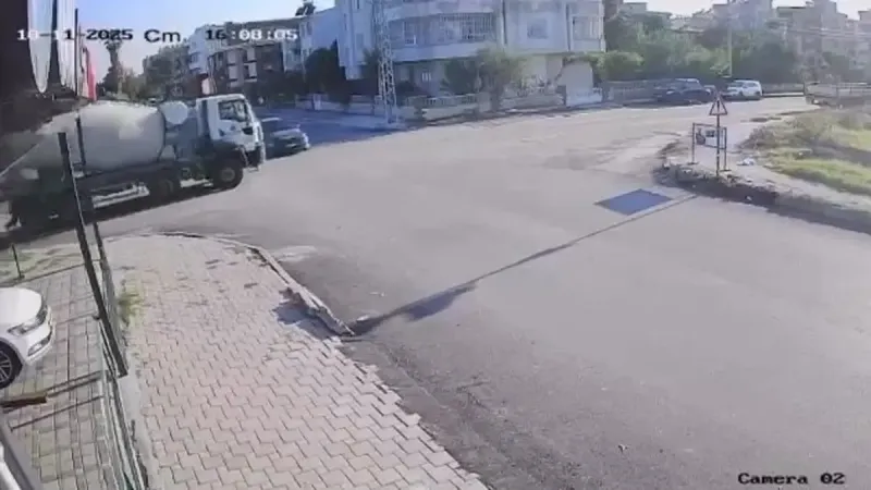Beton Mikseri Dehşeti! Hatay'da Kaza Anı Kamerada!