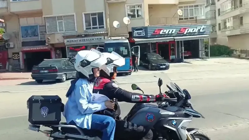Yunuslar Yetişti! Sınava Koşan Kızın Hayalleri Gerçek Oldu