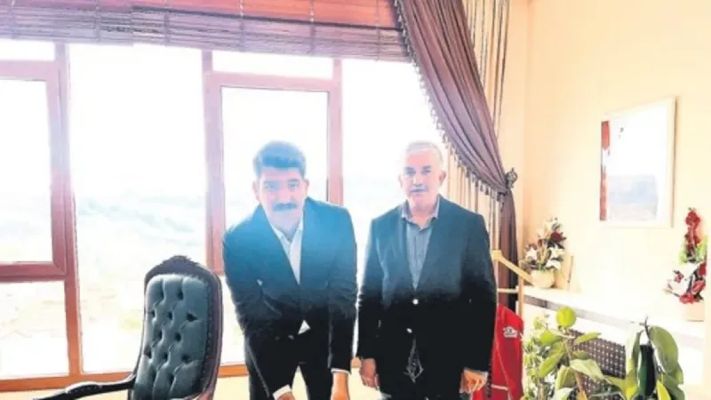 Kaymakam Bey Sahada! Futbolcu Kaymakam Türkiye'yi Şaşırttı