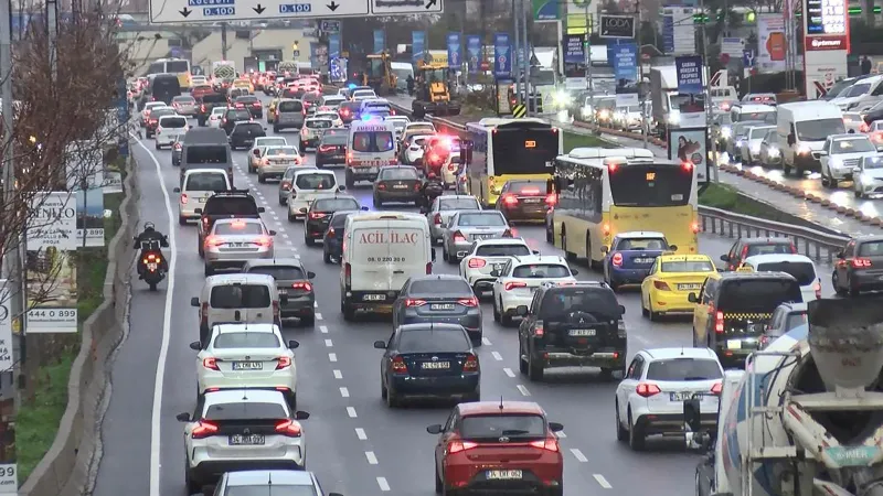 İstanbul yoldan çıktı! Dünyanın en berbat trafiği
