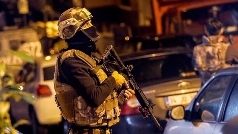 İstanbul'da DEAŞ Operasyonu! Horasan Hücresi Çökertildi mi?