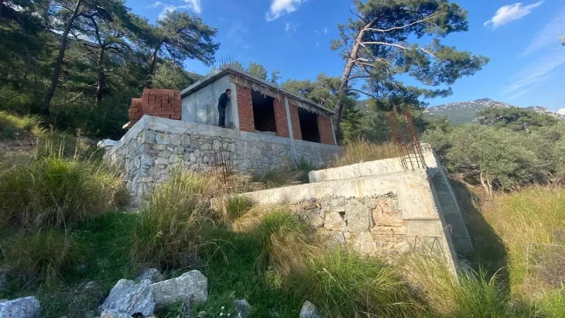 Menteşe’de kaçak yapıya geçit yok!
