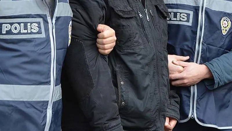 Mersin'de FETÖ Operasyonu! 5 İlde Şafak Baskını: 10 Gözaltı