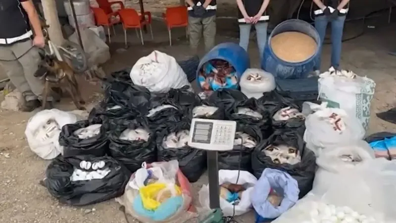 Mersin'de Şok Baskın! 3.5 Milyon Uyuşturucu Hap Ele Geçirildi!