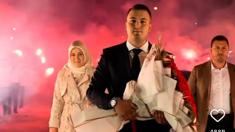 Meşalelerle kız isteme şovu karakolda bitti! ‘O mahalleyi yakacağım’ mesajıyla görüntüleri paylaştı, gözaltına alındı