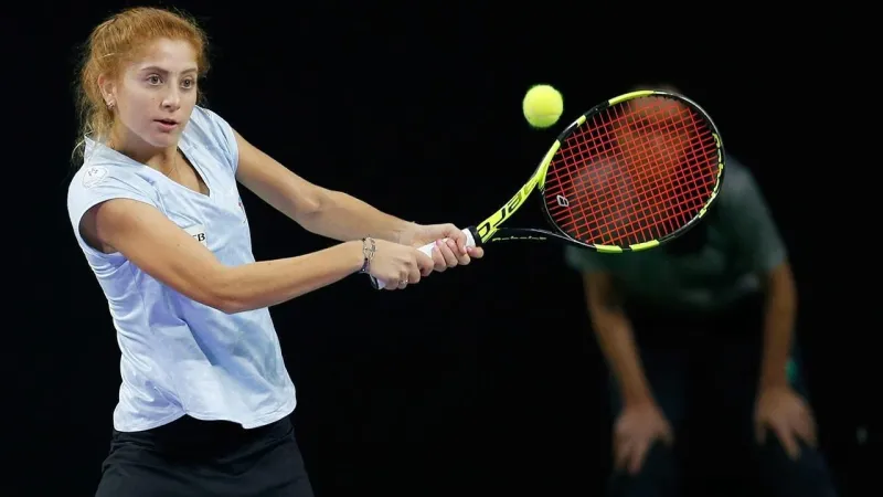 Milli tenisçi Berfu Cengiz, kariyerinin ilk WTA ana tablo galibiyetini aldı