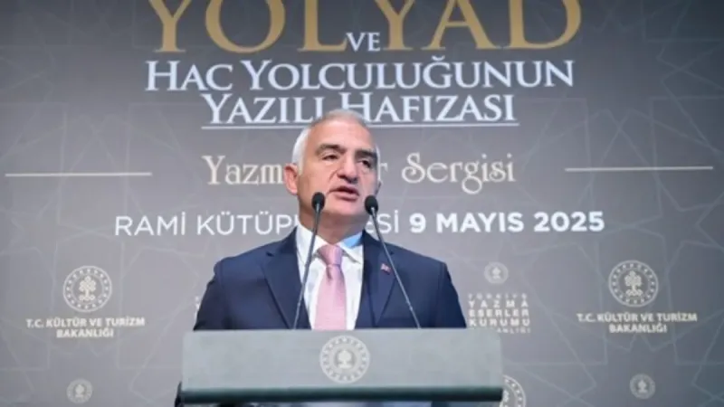 Bakan Ersoy'dan Hac Yorumu: Medeniyet Köprüsü mü?