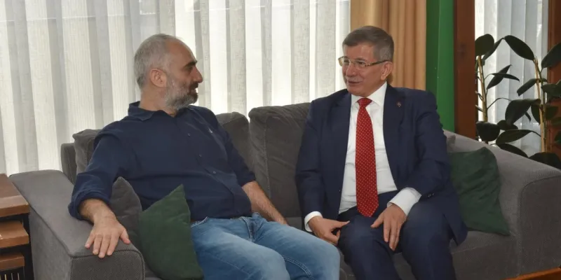 Davutoğlu'ndan İsmail Saymaz'a Şok Ziyaret! Neler Konuşuldu?