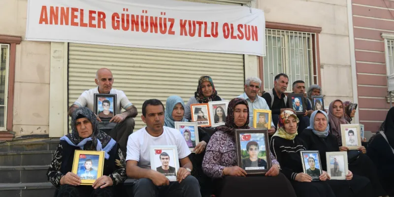 Diyarbakır Anneleri Umutlu! Çocuklar Eve Dönecek Mi?