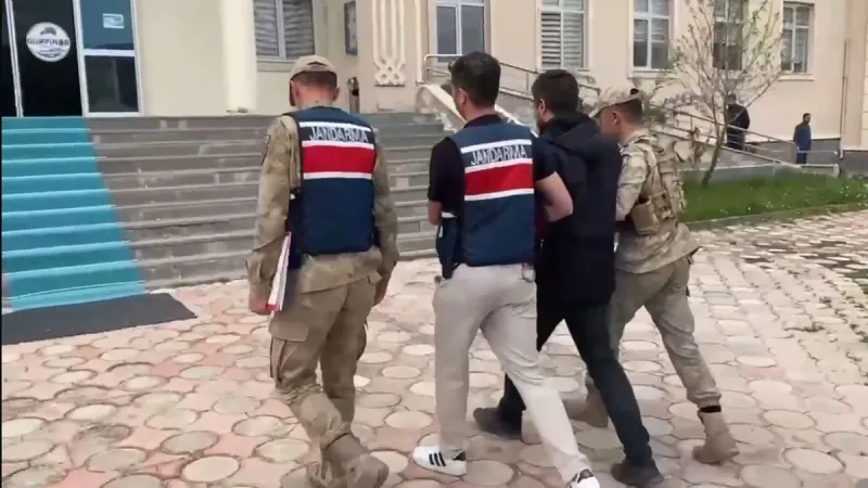 Hakkari ve Van'da Şok Baskın! Jandarmadan Uyuşturucu Operasyonu