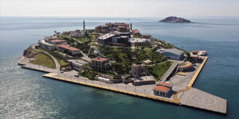 Menderes'in İdam Edildiği Adada Otel Reklamı Şoku!