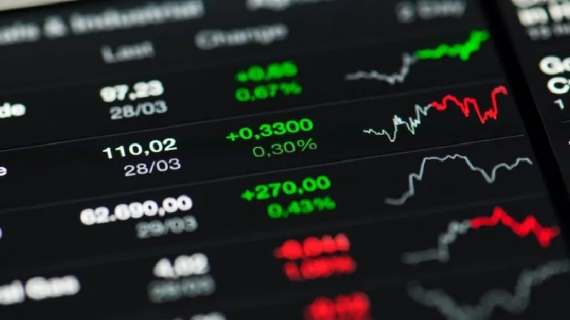 Borsa Çakıldı! Yatırımcılar Ne Yapmalı? İşte Uzman Yorumları