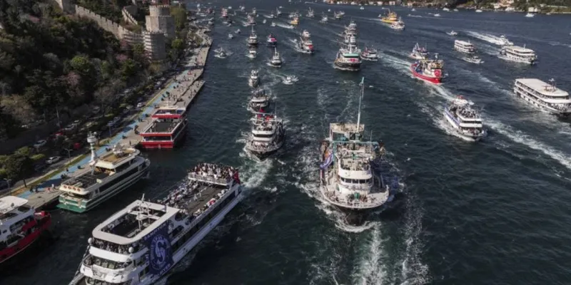 Sarıyer Şampiyon! Taraftar Coşkusu İstanbul'u Salladı!