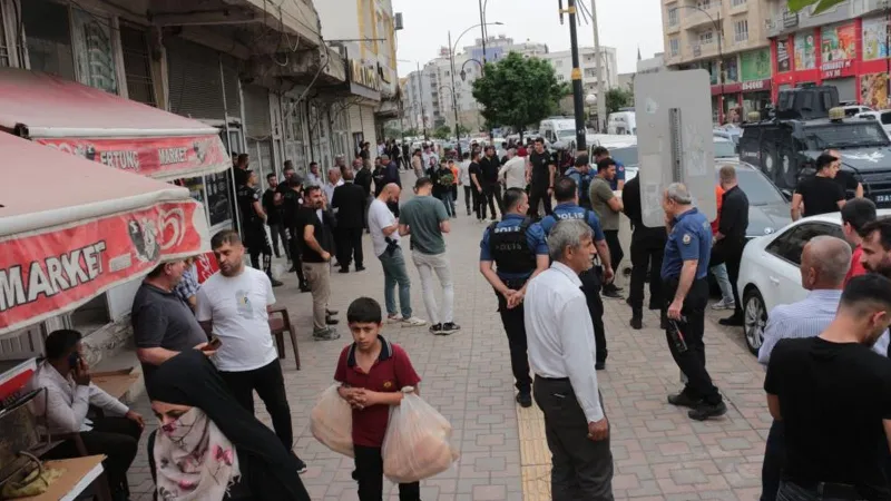 Şırnak'ta Bıçaklar Konuştu: Husumetli Gruplar Arasında Kanlı Kavga!