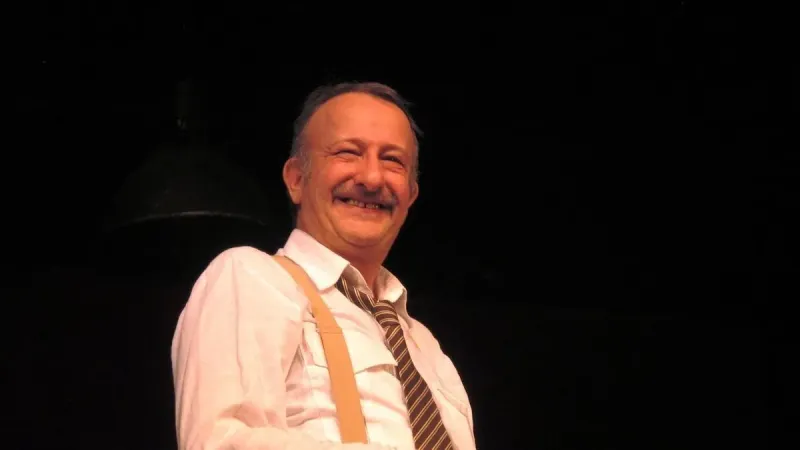 Necip Naşit Özcan Vefat Etti! Ünlü Oyuncunun Ölümü Şoke Etti