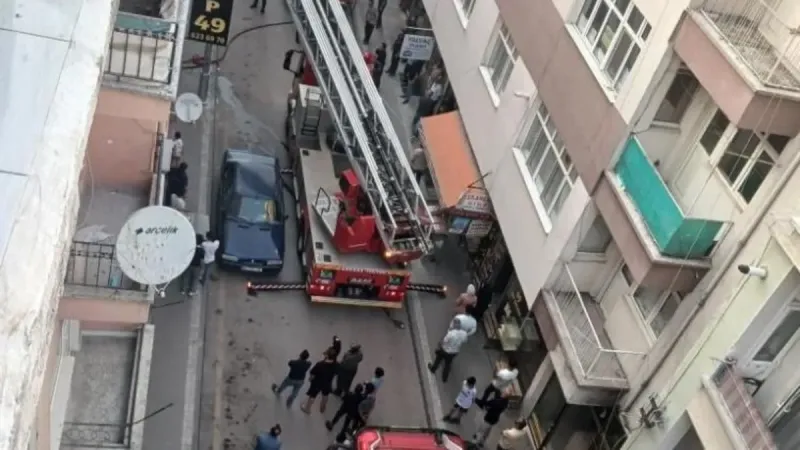 Polatlı'da binada çıkan yangın kontrol altına alındı