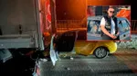 Sakarya'da Taksi Kamyonete Çarptı: Korkunç Kaza!