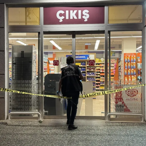 Markette Sapık Dehşeti! Anne Kızı Vurdu, Bursa Şoke Oldu!