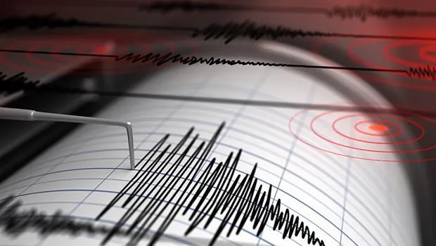 Ege'de Korkutan Deprem! Girit Adası Sallandı (Son Dakika)