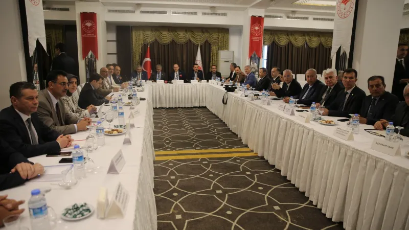 TBMM Zirai Don Olayını Araştırma Komisyonu, Niğde'de istişare toplantısına katıldı