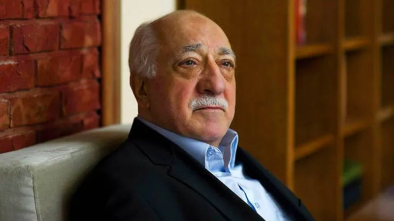 Yeni Şafak: Fetullah Gülen sağ görünüyor