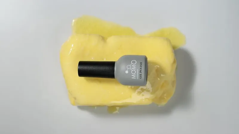 "Butter Yellow" Oje Trendi! Momo Professional ile Tırnaklar Parlıyor