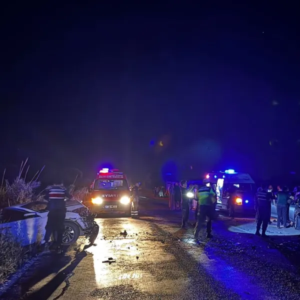 Balıkesir'de Zincirleme Kaza! Ortalık Savaş Alanına Döndü!